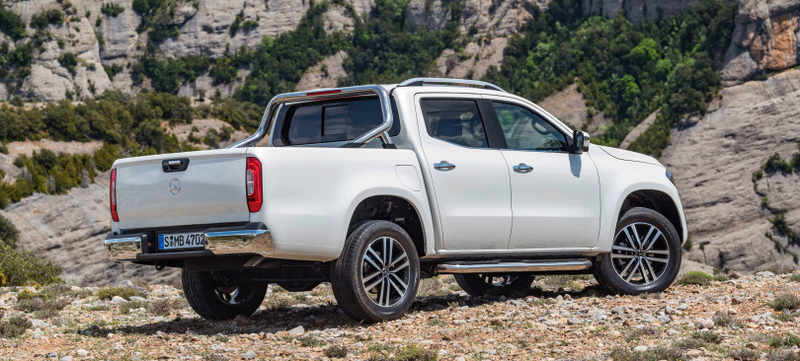 Illustration for article titled The 2018 Mercedes-Benz X-Class Luxury Truck Is Finally Real